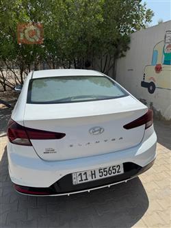 هیوندای ئەلەنترا